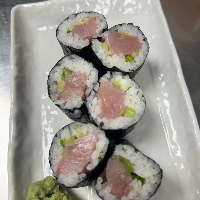 Yellowtail Roll.
