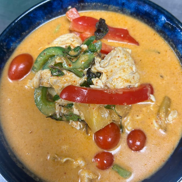 Curry Feature.