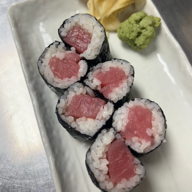 Tuna Roll.